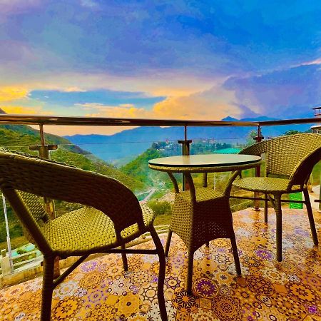 Hotel Kempty - A Boutique Hotel, Mussoorie Bagian luar foto